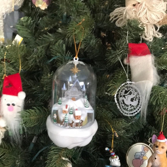 ❤️Rare Moving Santa and Reindeer Christmas Ornament‼️FINAL SALE - Picture 6 of 9